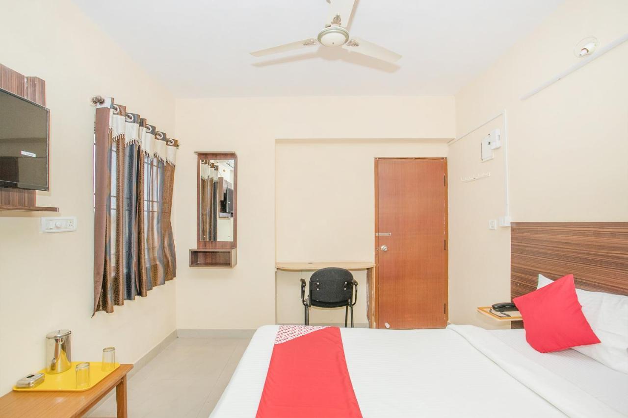 Oyo 10291 Sri Venkatadri Residency Hotel Bangalore Exterior photo