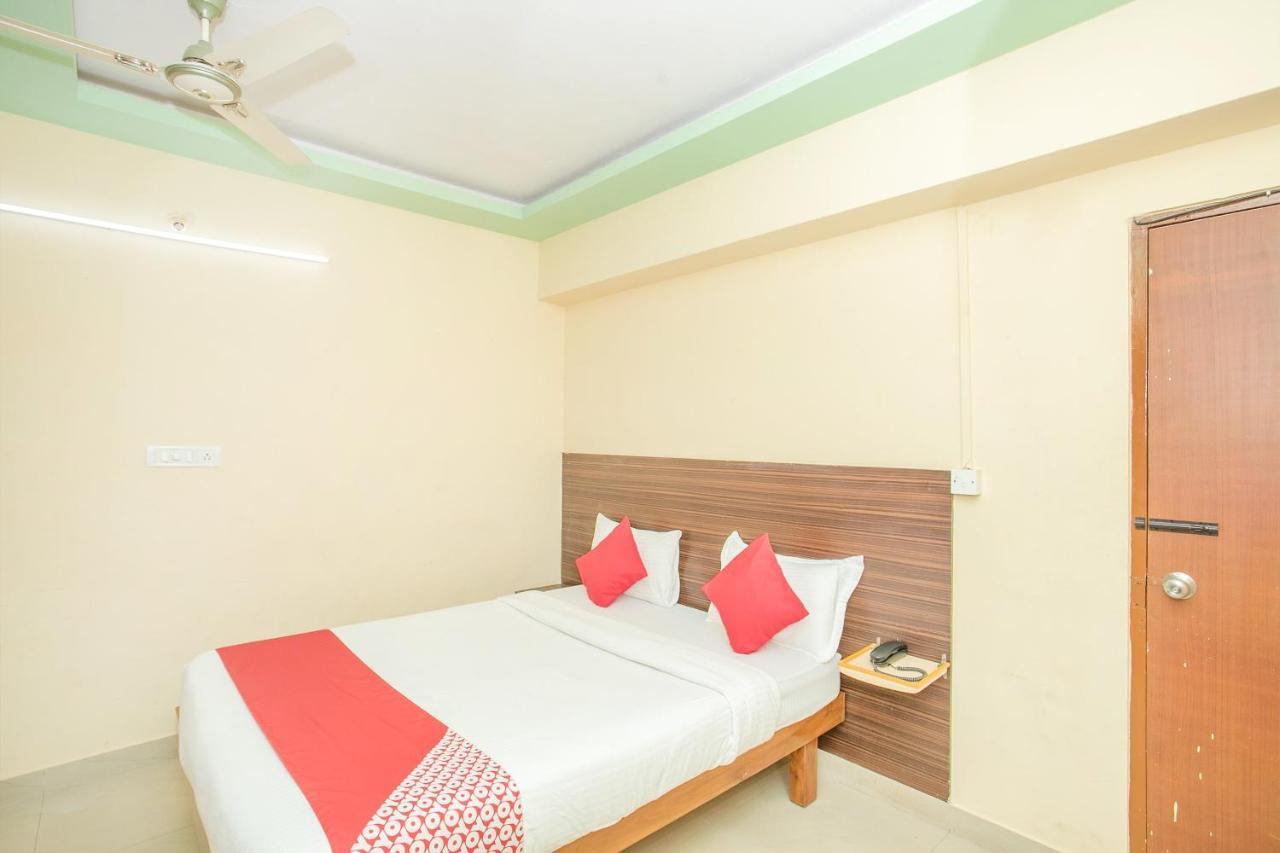 Oyo 10291 Sri Venkatadri Residency Hotel Bangalore Exterior photo