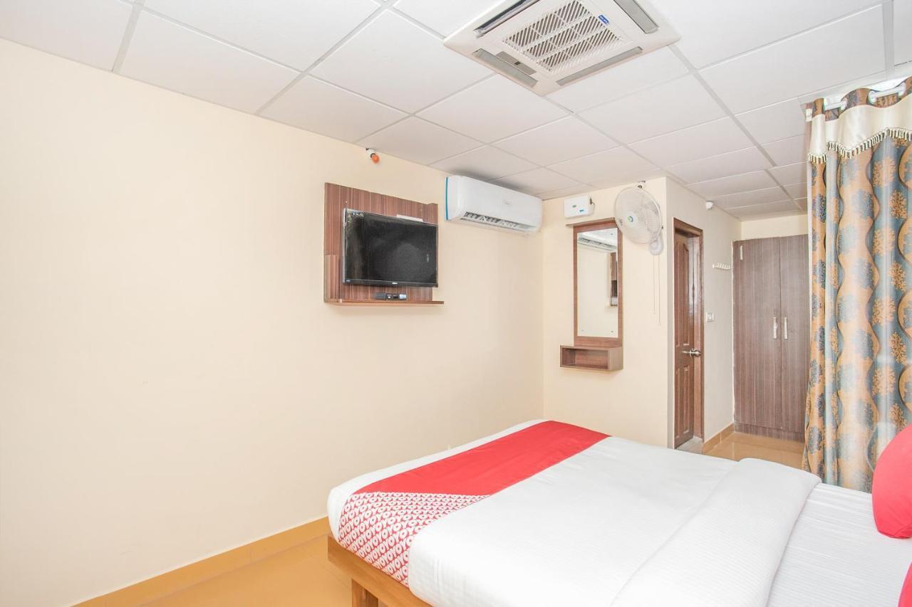 Oyo 10291 Sri Venkatadri Residency Hotel Bangalore Exterior photo